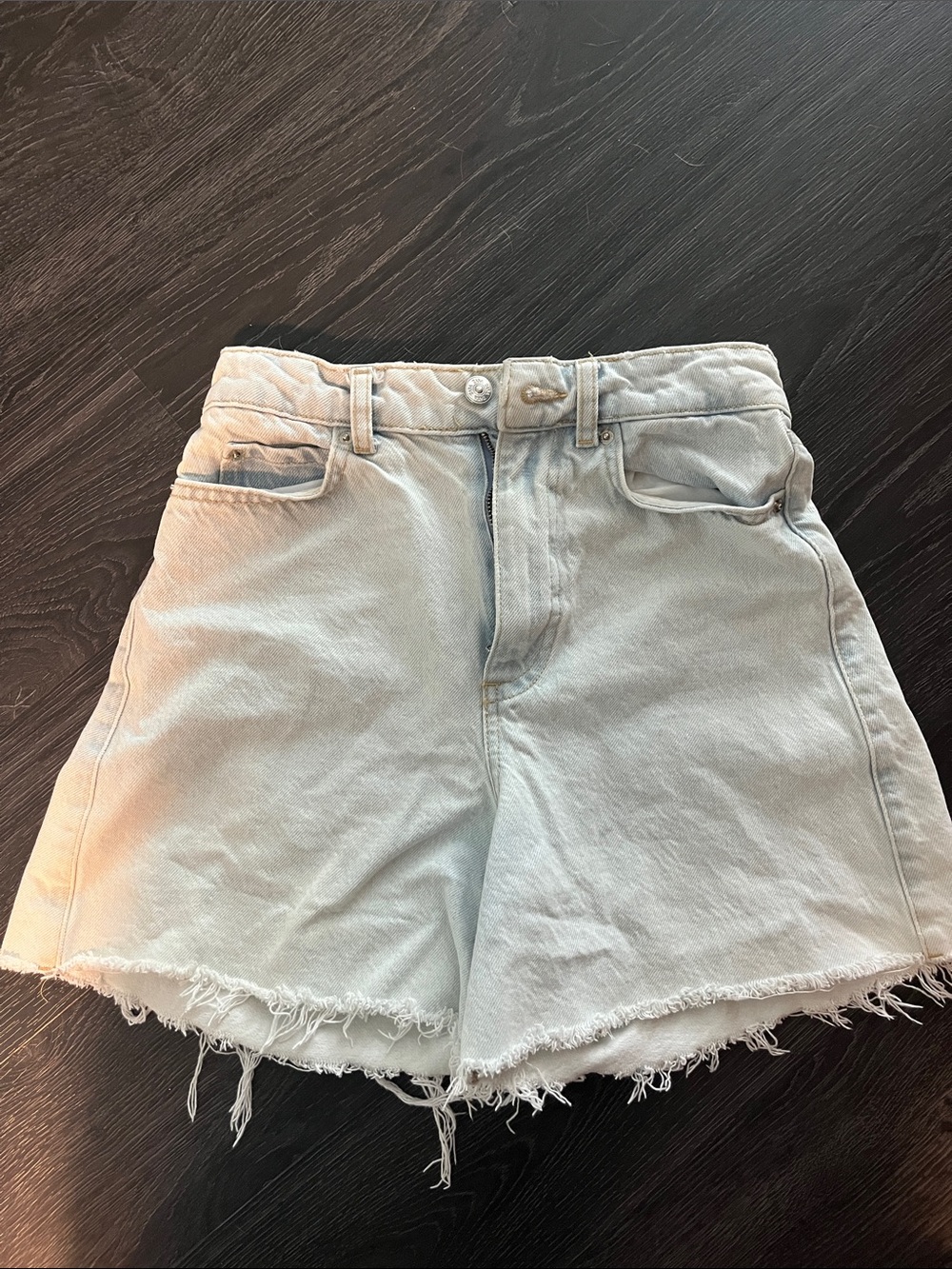 Zara Light Wash Frayed Hem Denim Shorts